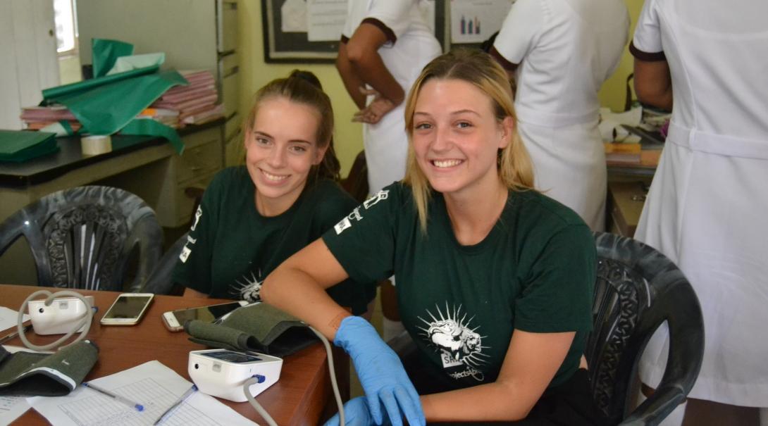 Students doing a Projects Abroad Dentistry internship in Sri Lanka take part in a medical outreach in a rural community. 