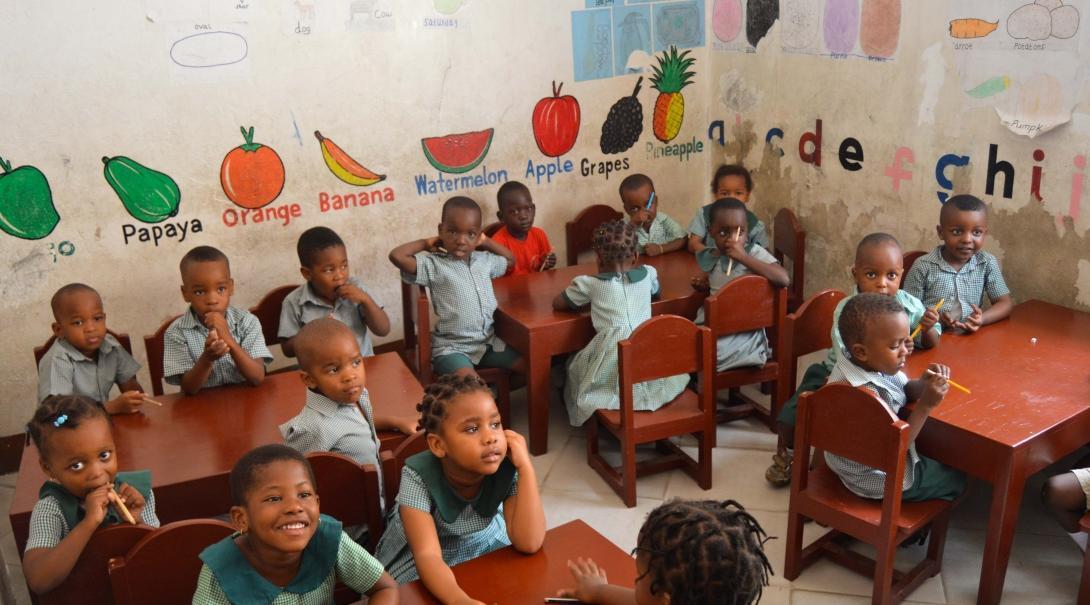 A classroom filled with young students at our volunteer teaching placements in Tanzania