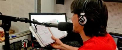 A Journalism intern in Argentina works at a radio station.