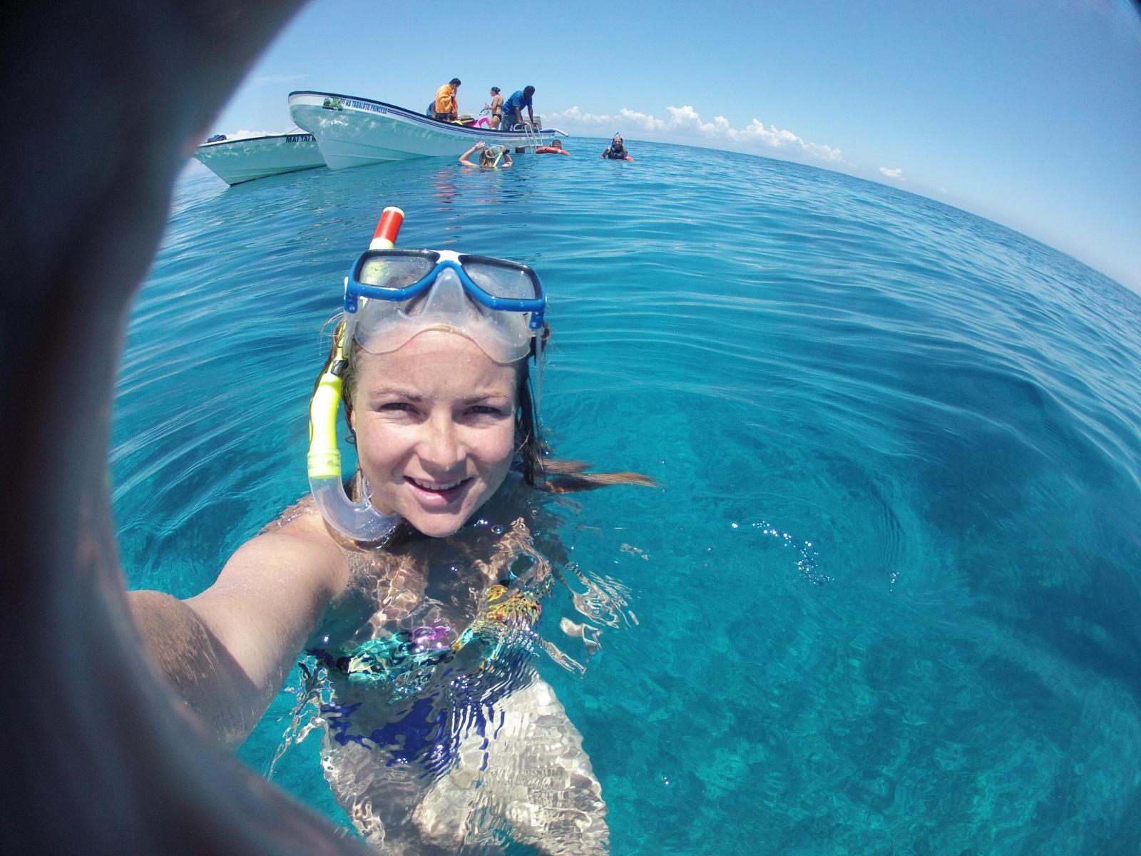 Volunteer snorkeling in Fiji 