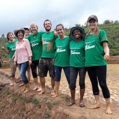 A group of Projects Abroad volunteers on one of our top rated volunteer abroad programs.