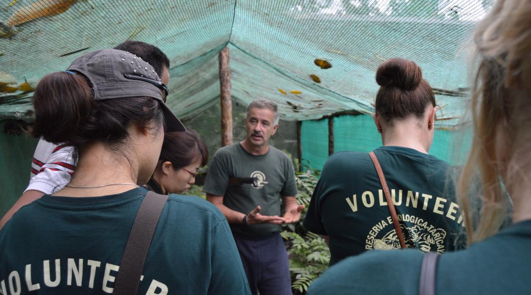 Fernando Rosemberg tells a story to the Conservation volunteers in Peru