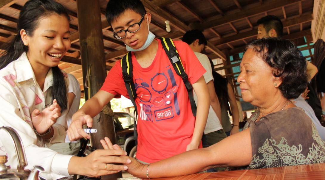 Interns offering healthcare in Cambodia