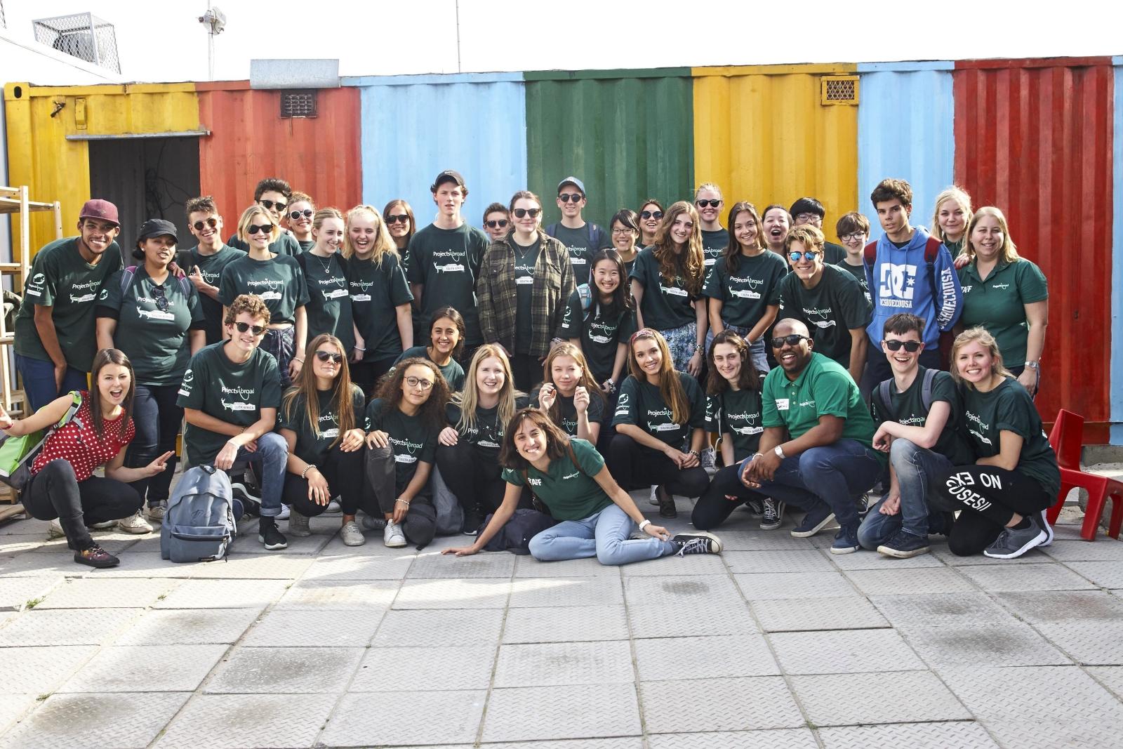 High school volunteer program abroad group photo in South Africa.